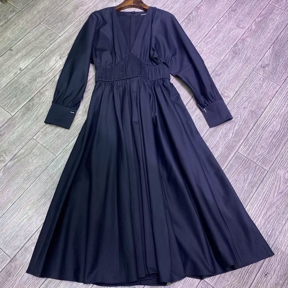 ALEXIS Viro Dress In Black - Picture 4 of 8